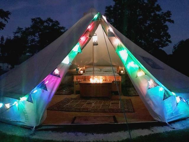 Camping La Foret De Tesse Exteriör bild