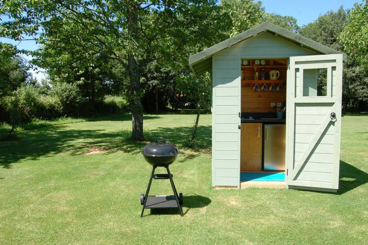 Camping La Foret De Tesse Exteriör bild